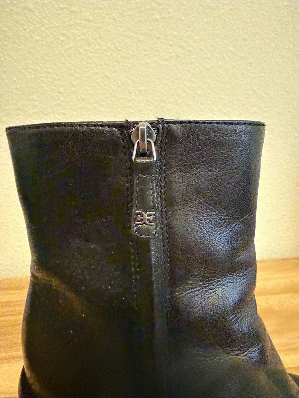 Sam Edelman Black Leather Block Heel Ankle Boots - Picture 3 of 8